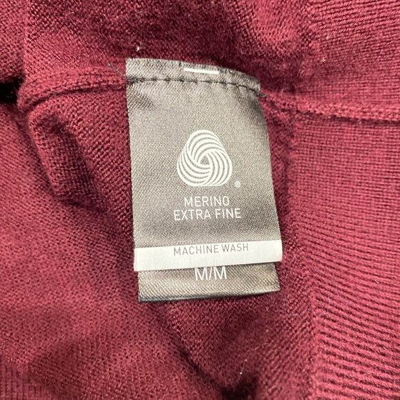 Sold - Picture 3 of 5